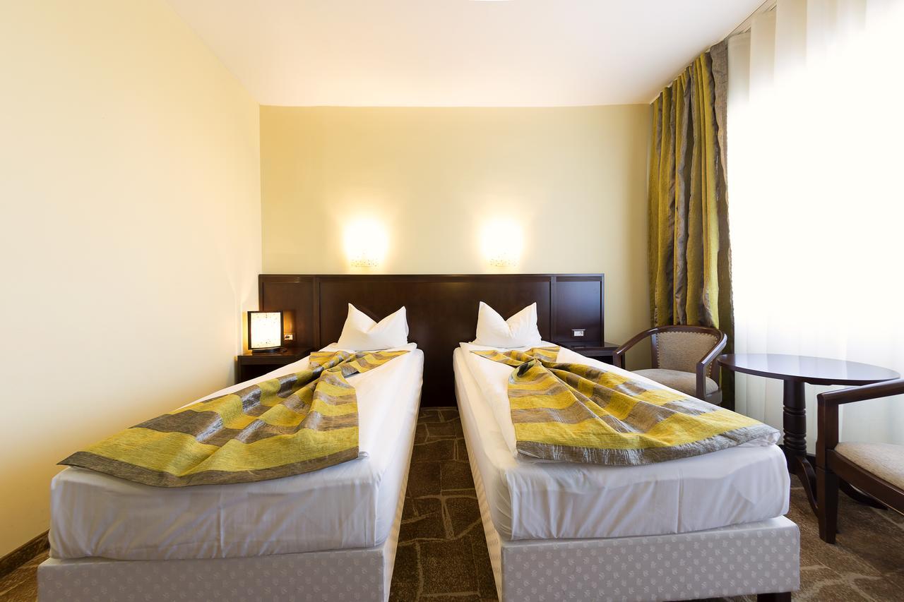 Hotel Parc Άλμπα Ιούλια Εξωτερικό φωτογραφία