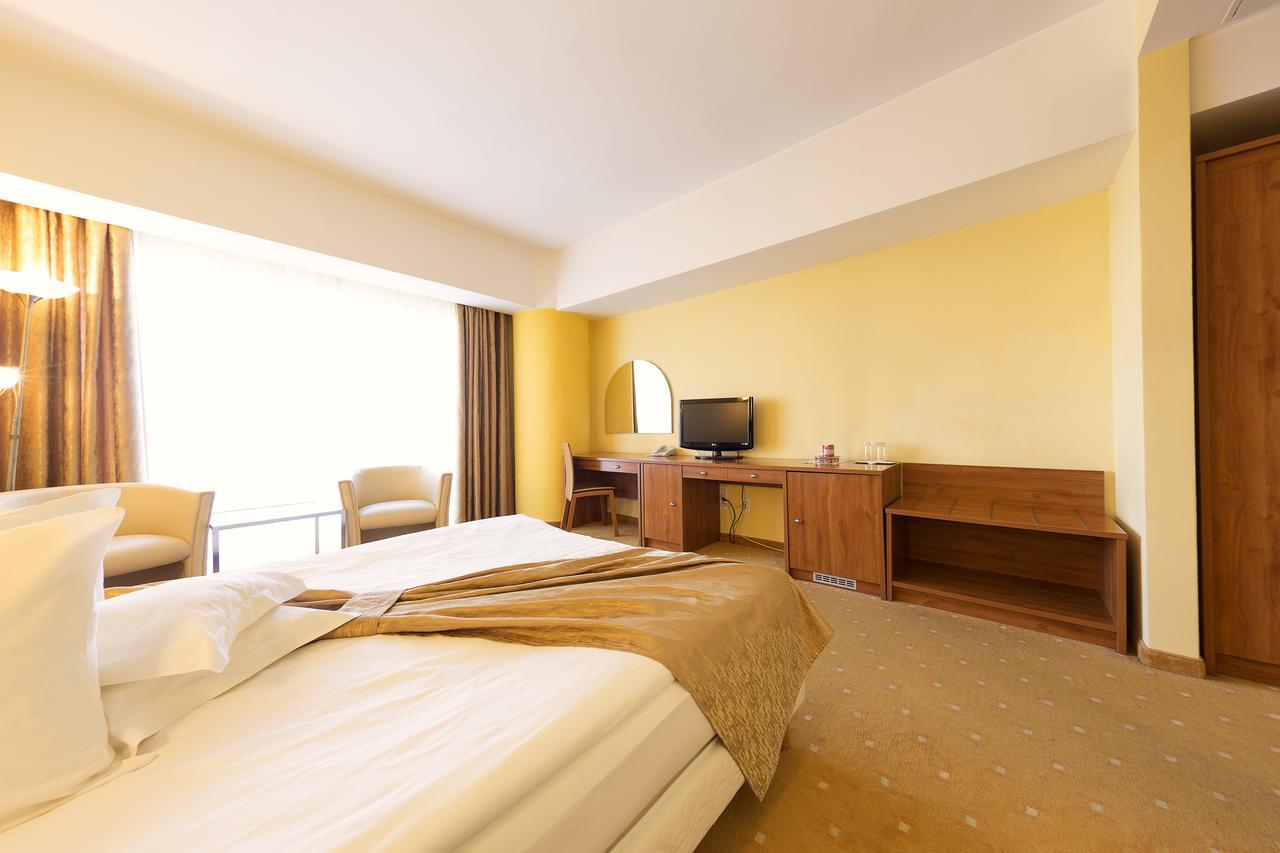Hotel Parc Άλμπα Ιούλια Εξωτερικό φωτογραφία