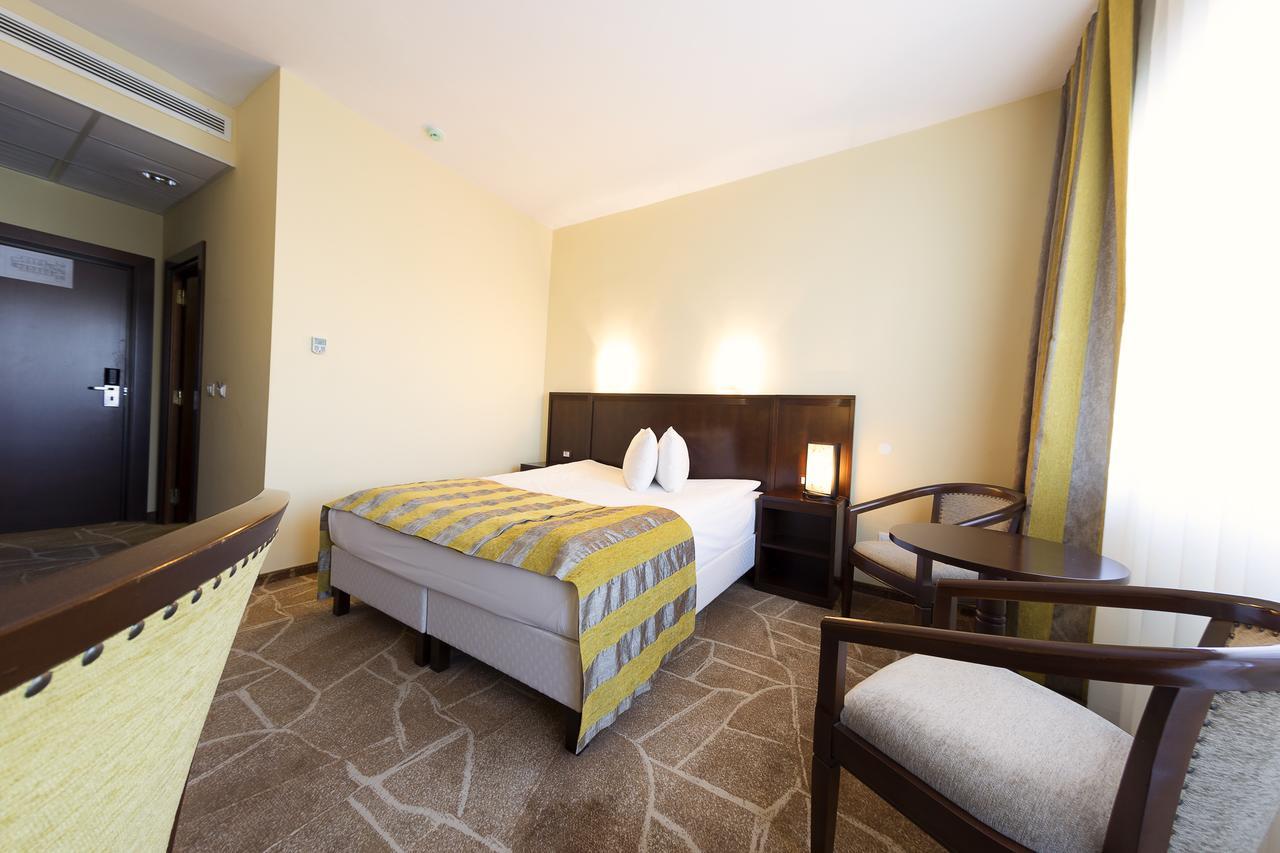 Hotel Parc Άλμπα Ιούλια Εξωτερικό φωτογραφία