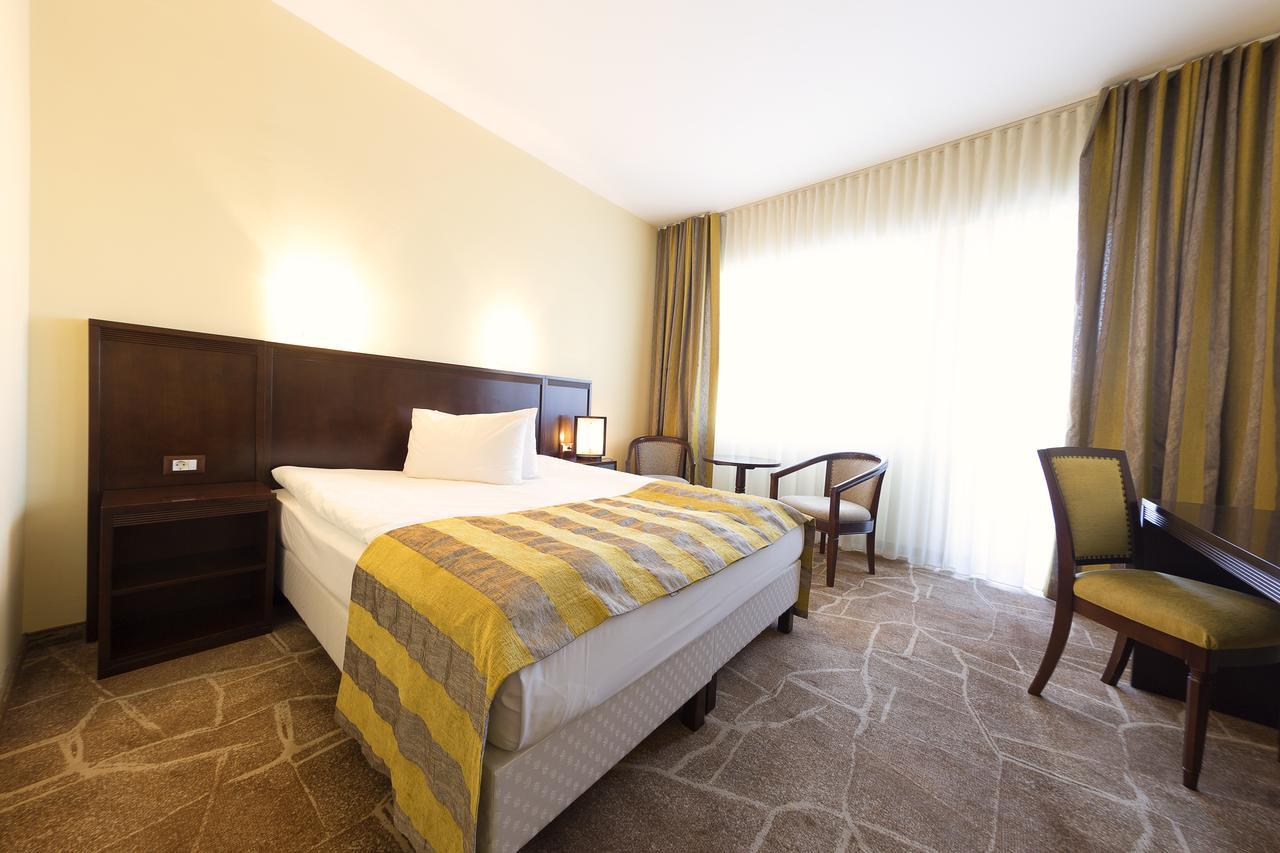 Hotel Parc Άλμπα Ιούλια Εξωτερικό φωτογραφία