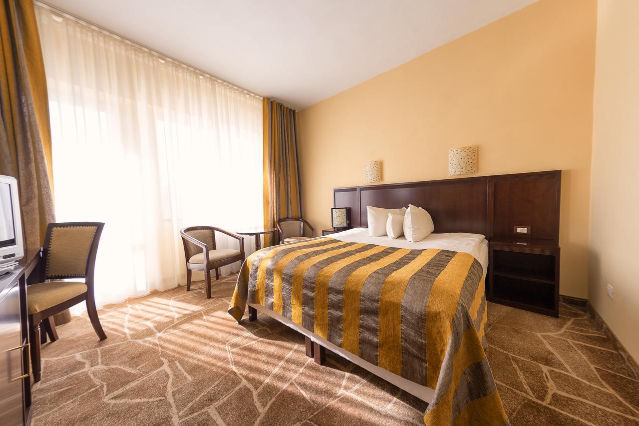 Hotel Parc Άλμπα Ιούλια Εξωτερικό φωτογραφία