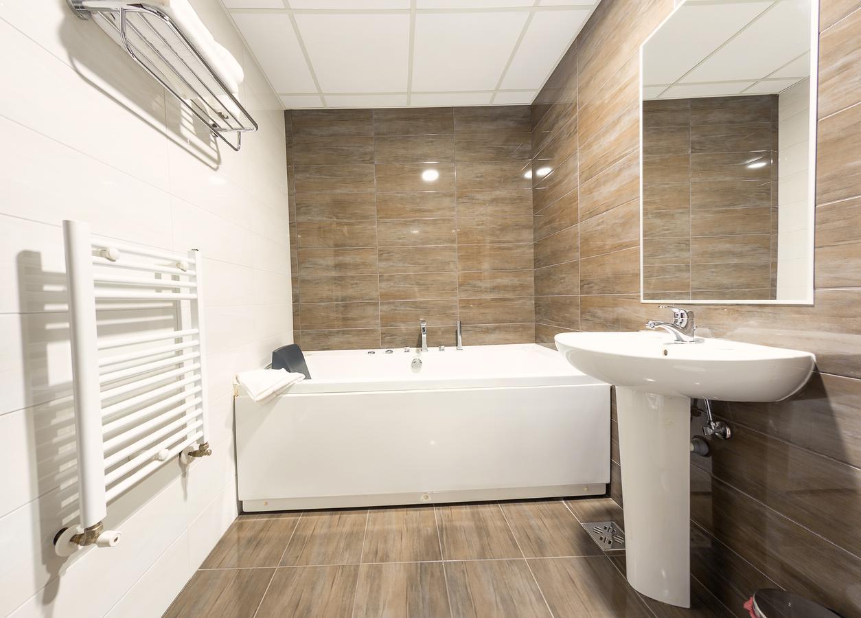 Hotel Parc Άλμπα Ιούλια Εξωτερικό φωτογραφία