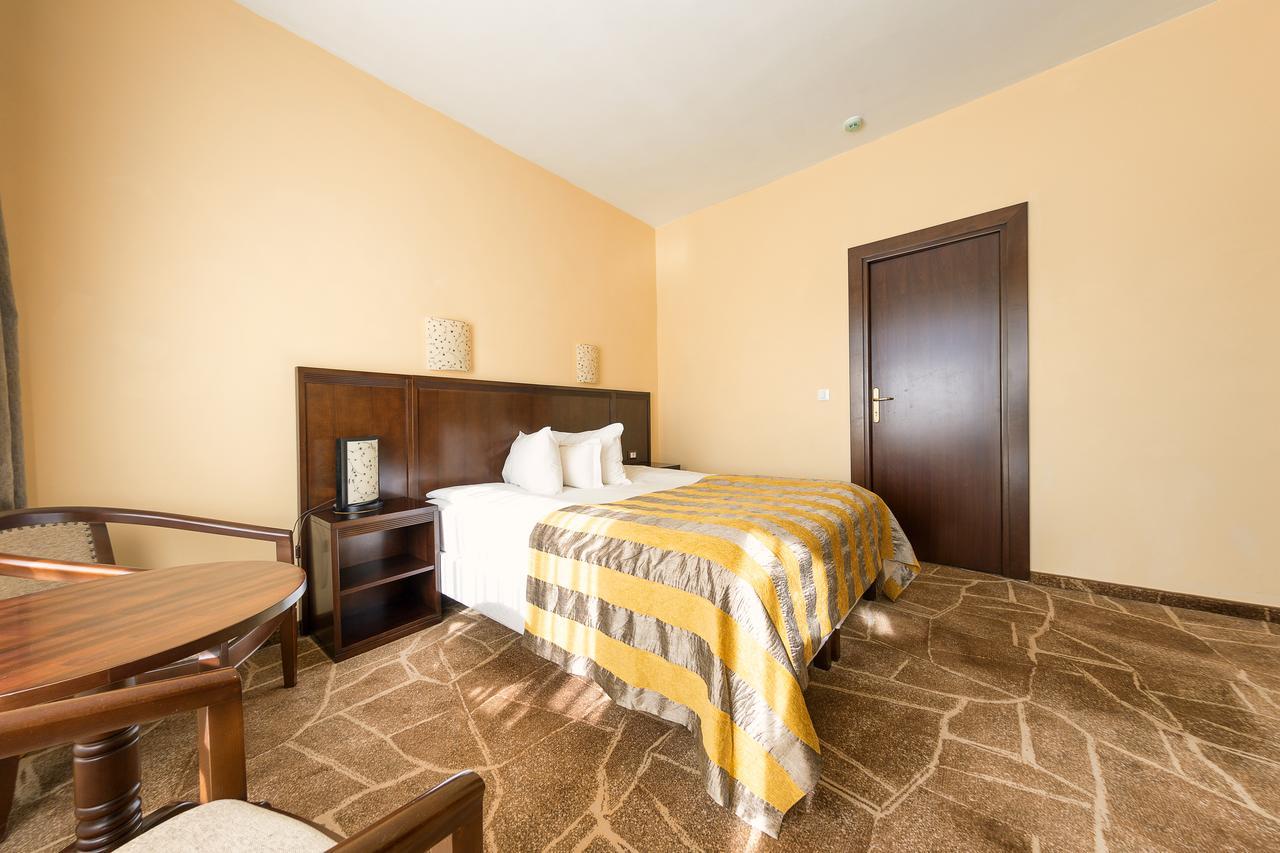 Hotel Parc Άλμπα Ιούλια Εξωτερικό φωτογραφία