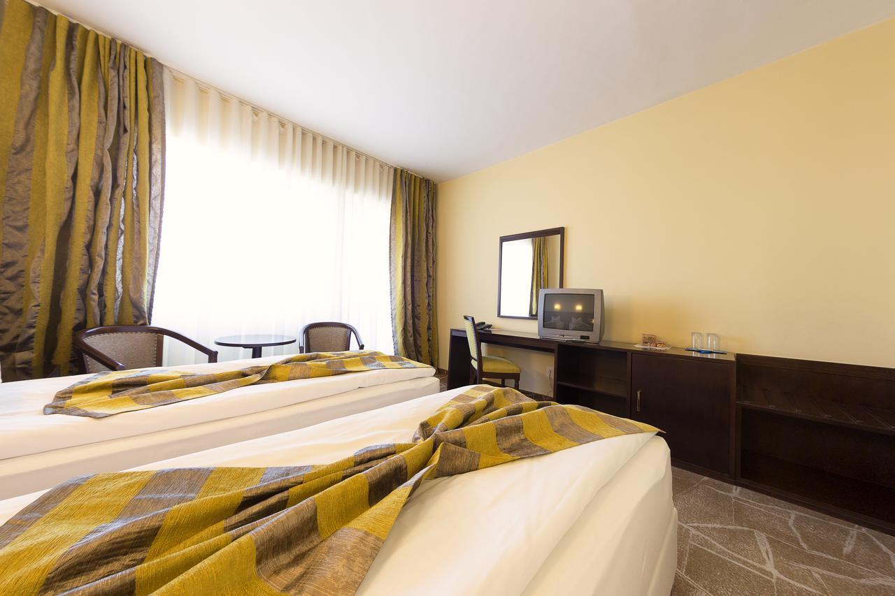 Hotel Parc Άλμπα Ιούλια Εξωτερικό φωτογραφία